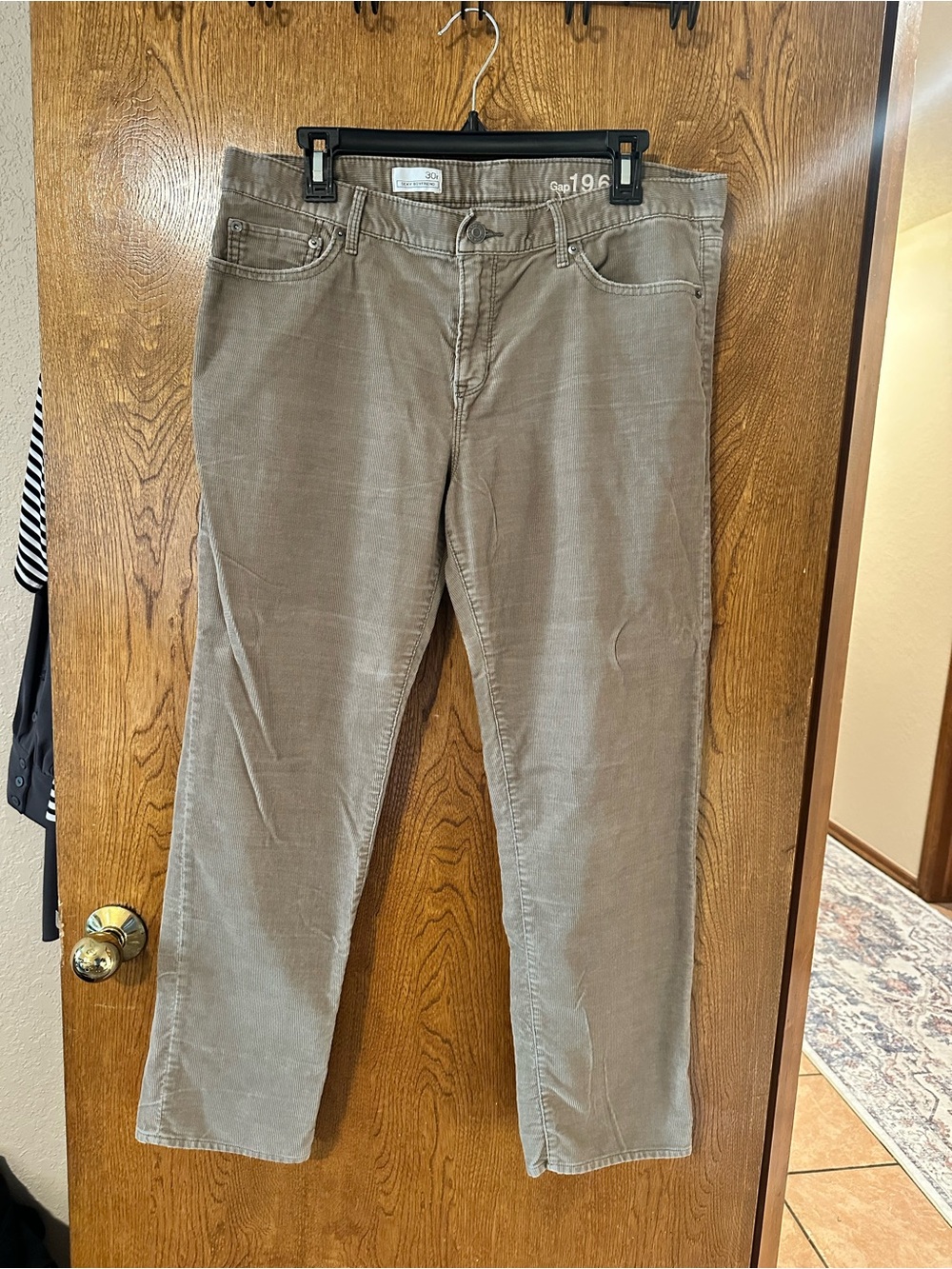 Women’s GAP Corduroy Pants in Light Brown - Sexy Boyfriends 30R
